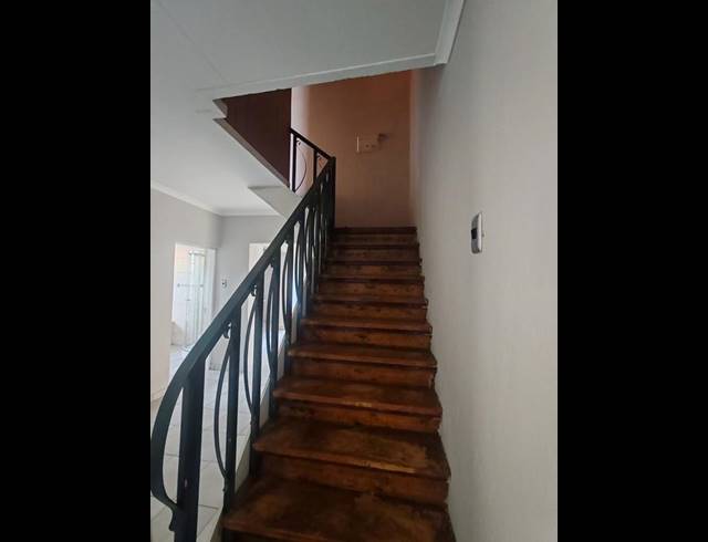 9 BEDROOM HOUSE FOR SALE IN DALVIEW